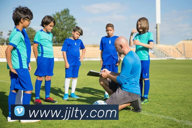 哈登加盟篮网76人快船皆为争冠现欲投骑士仍抱争冠梦想